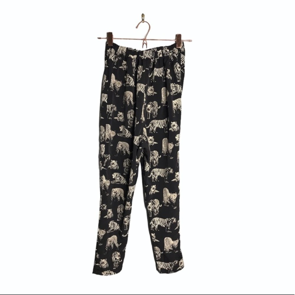 Forever 21 | High Rise Tiger Pattern Pants Black • - Picture 8 of 10